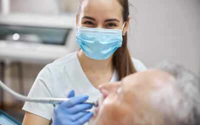 What to Know Before Becoming a Dental Assistant