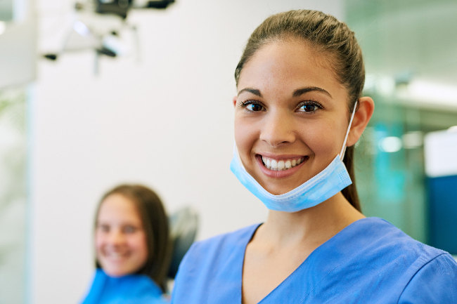 Becoming a Dental Assistant