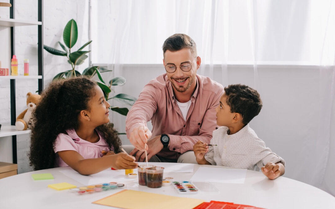 4 Reasons to Pursue a Career In Childcare Assistance
