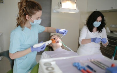 Everything You Need to Know About Becoming a Dental Assistant