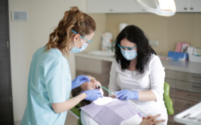 The Advantages in Enrolling in a Dental Assistant Program